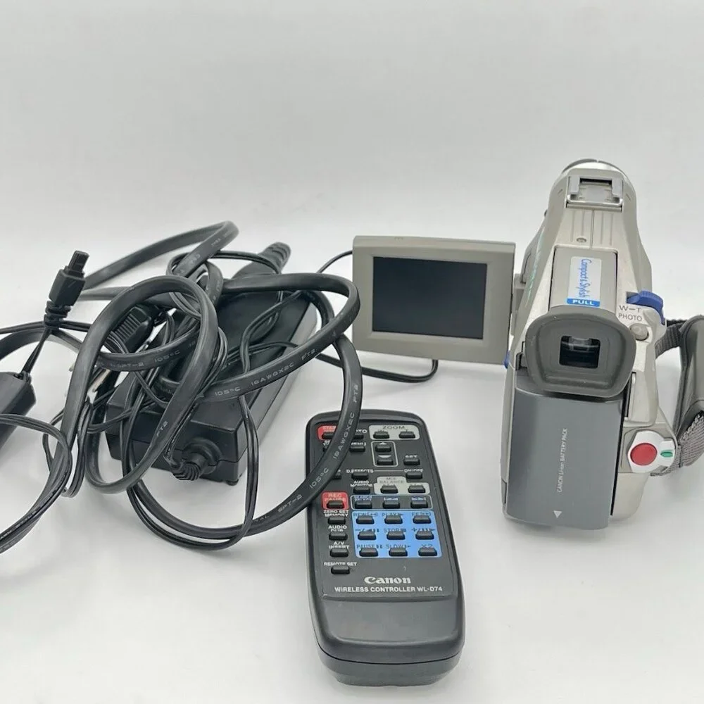 Canon ZR20 MiniDV Flip LCD Camcorder Digital Video Camera W/ Remote FOR PARTS